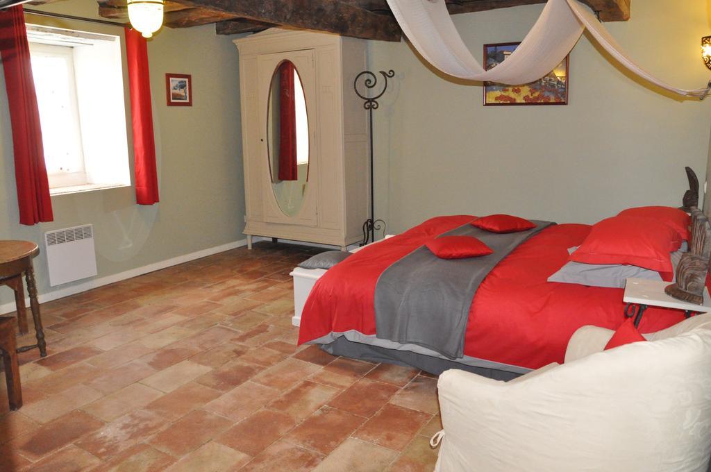 Vilka hotell ligger n\u00E4rmast Paris-Charles-de-Gaulle-flygplatsen? Caraman Rum bild